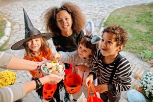 children trick-or-treating